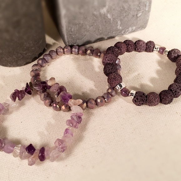 ▫️Amethyst ▫️ Lava Rock Diffuser Bracelet Set ▫️ - Picture 3 of 4